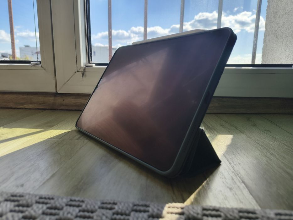 Ipad air 5 generacji 64gb wifi plus Apple pencil 2, etui i paperlike