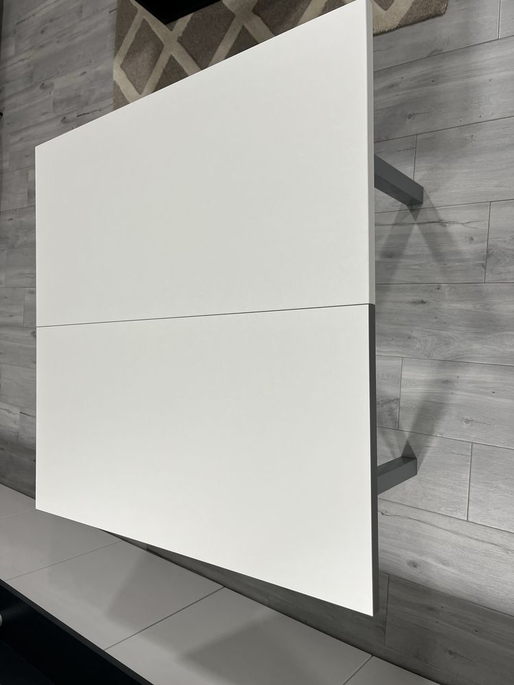 Mesa leroy portus
