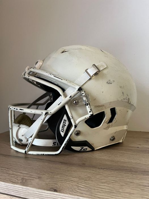 Kask futbol amerykański Schutt z10