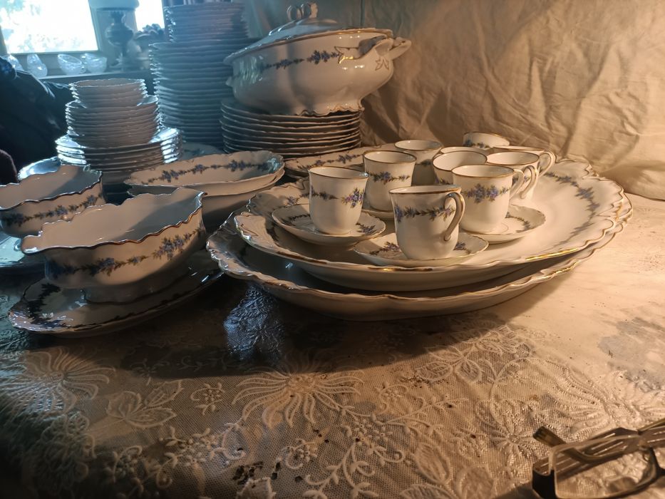 Stara porcelana , Racine Bavaria - zestaw obiadowy na kilkanaście osób