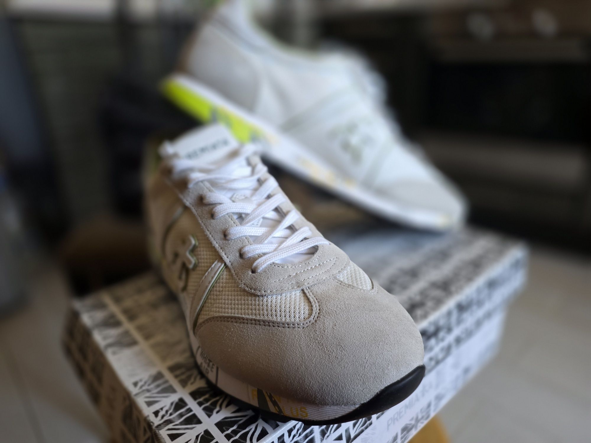 Premiata LUCY var.6148 original Italy 44-й Лето Перфорированная кожа