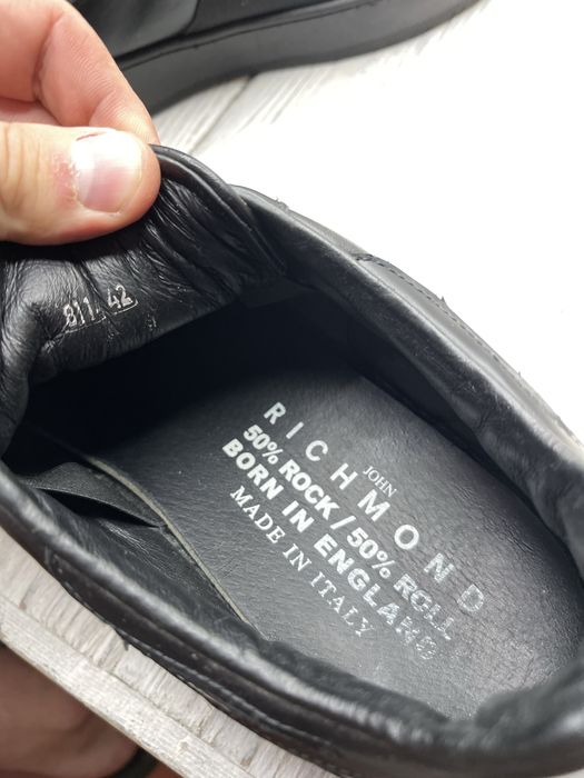 Крутые черные кожаные мокасины john richmond rock n' roll sneakers