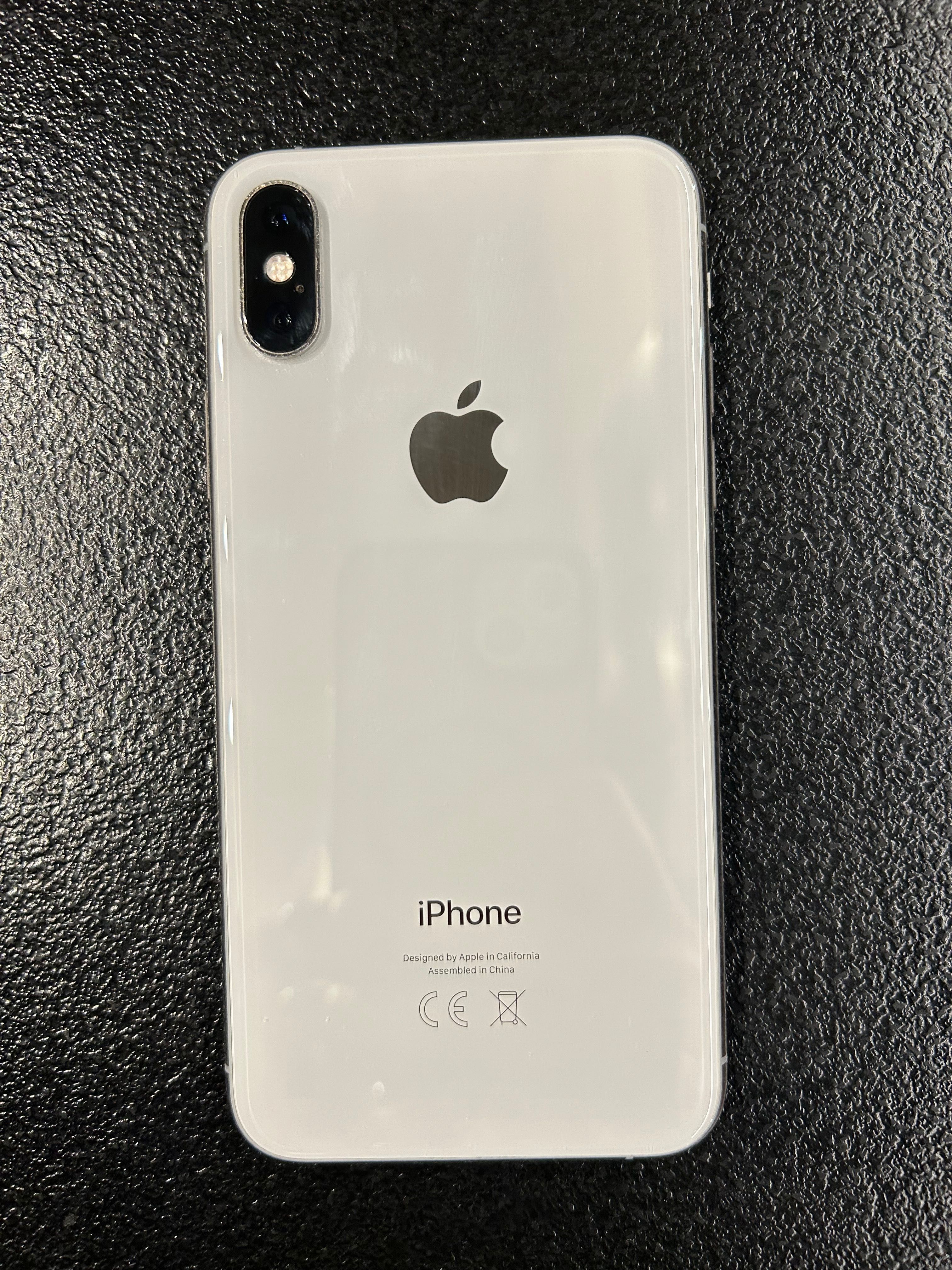 iPhone XS srebrny
