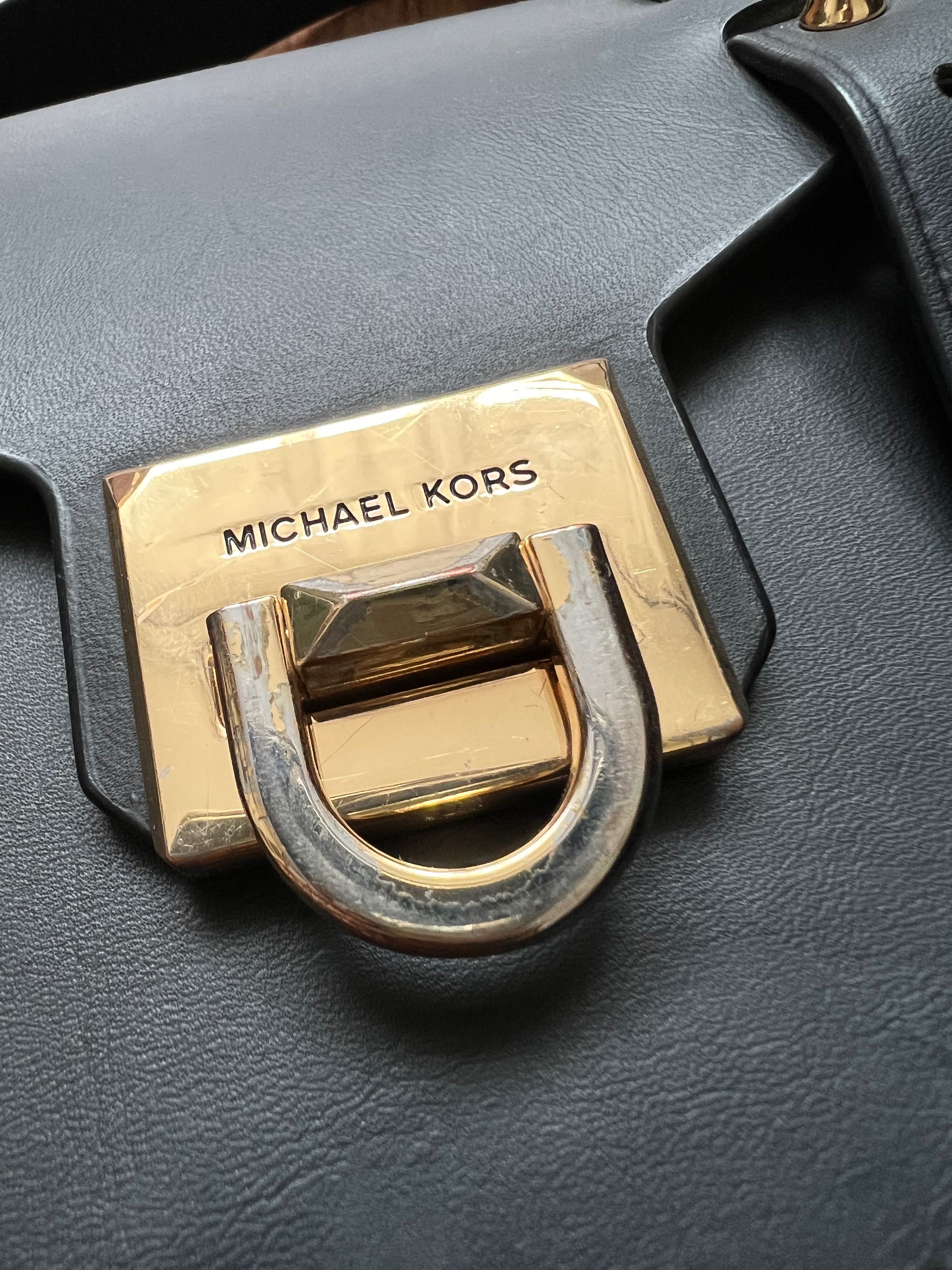 Сумка Michael  Kors
MANHATTAN