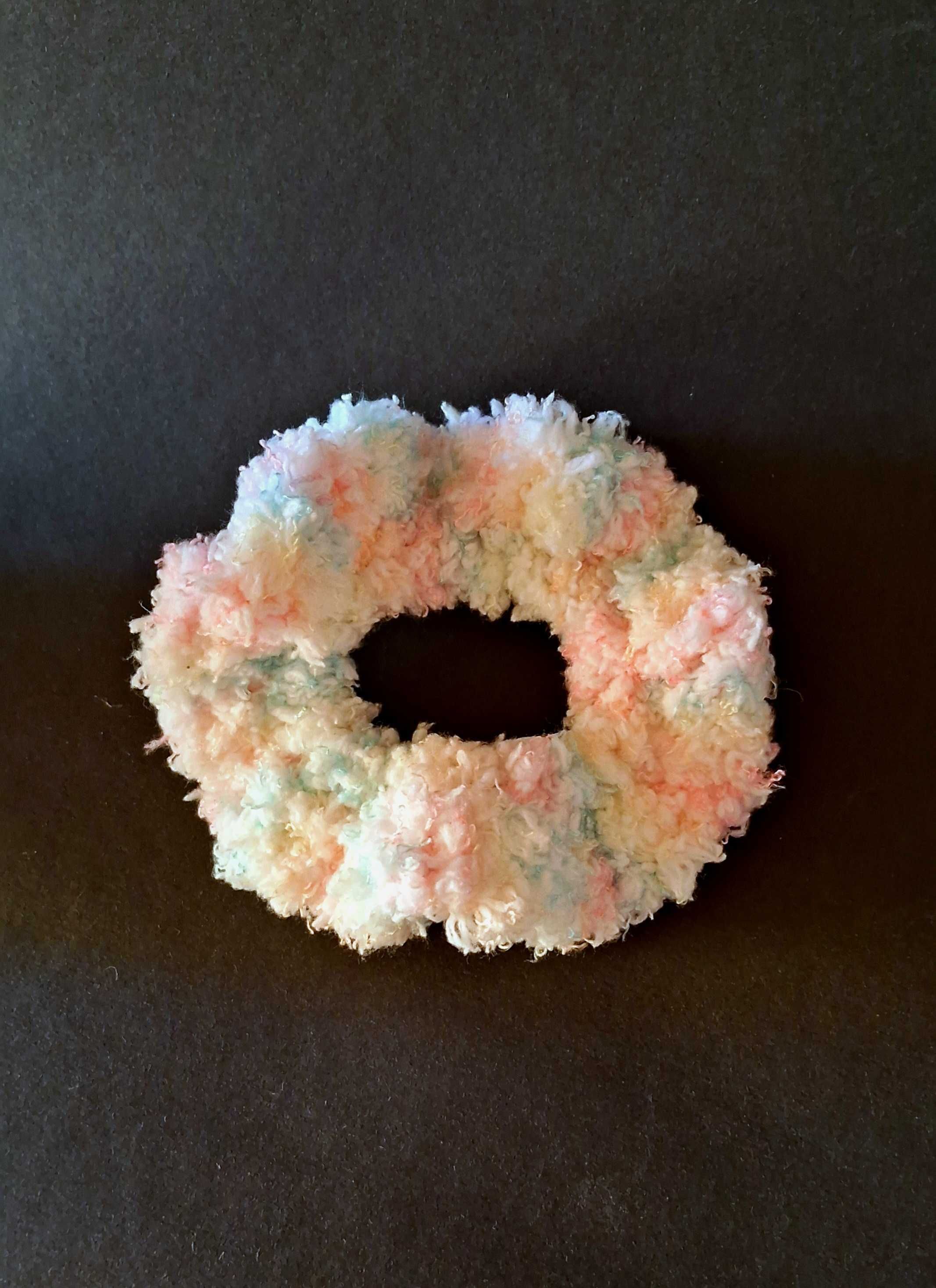 Gumka do włosów scrunchie pluszowa na szydełku Frotka handmade Unikorn