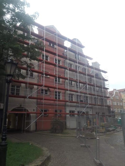 Wynajem rusztowań od 16gr/m2 !!!﻿ Rusztowania fasadowe Plettac !