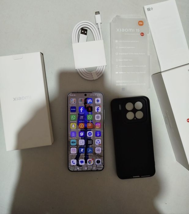 Xiaomi 15 um mes de uso 512Gb capa caixa e pelicula e cabo de origem
