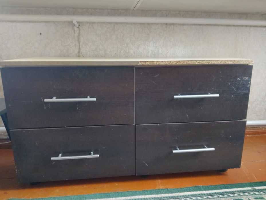 Продам комод для спальні
