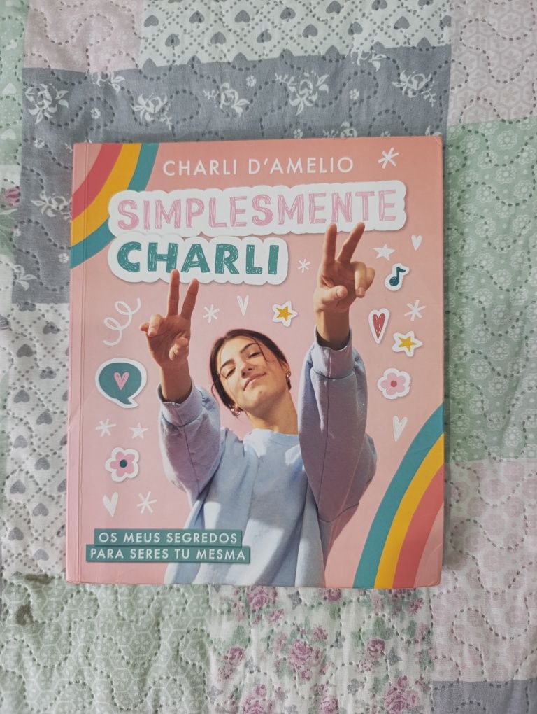 Livros variados (com marcador de livros incluidos em dois livros)