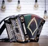 Concertina Stradella à 4. Voz em Sol com mala e almofada + correias