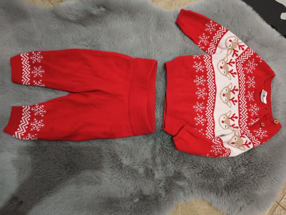 Zestaw 62 sweterek i spodnie czerwone 62 świąteczne renifer ciepły