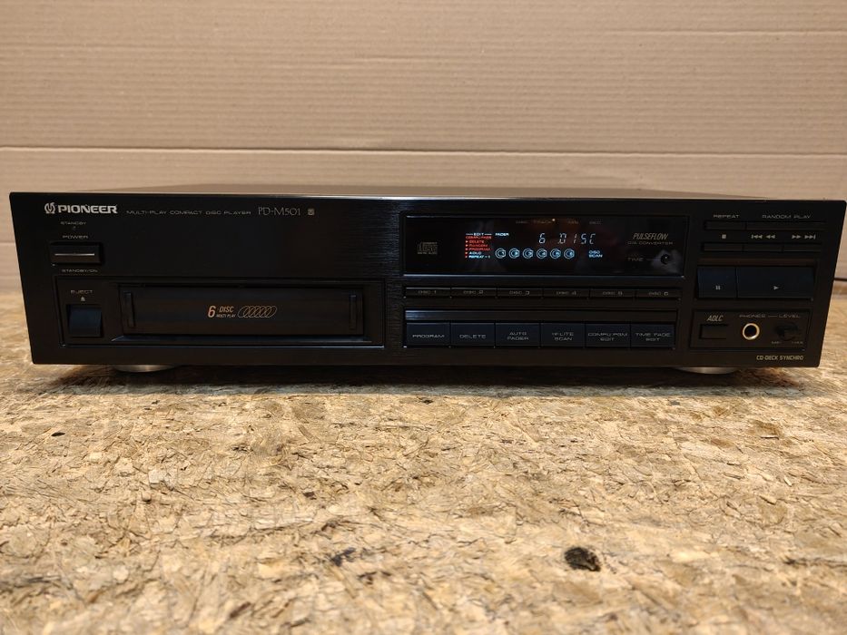 CD Pioneer PD-M501, zmieniarka na 6 płyt, 1992 rok