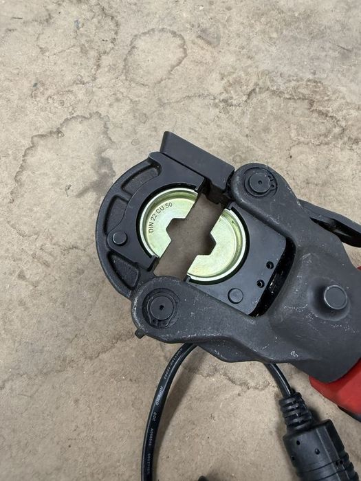 Milwaukee M18 ONEHCCT60 - zaciskarka hydrauliczna