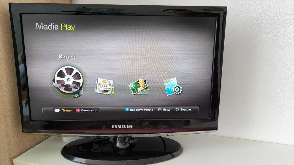 Телевизор Samsung LE22C450E1W