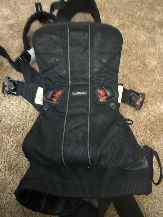 BABYBJORN ONE AIR kolor czarny nosidła