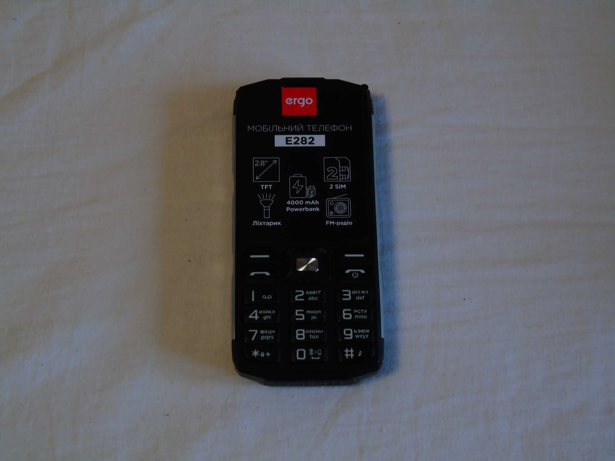 Кнопочний мобильный телефон ERGO E282 Dual Sim Black в