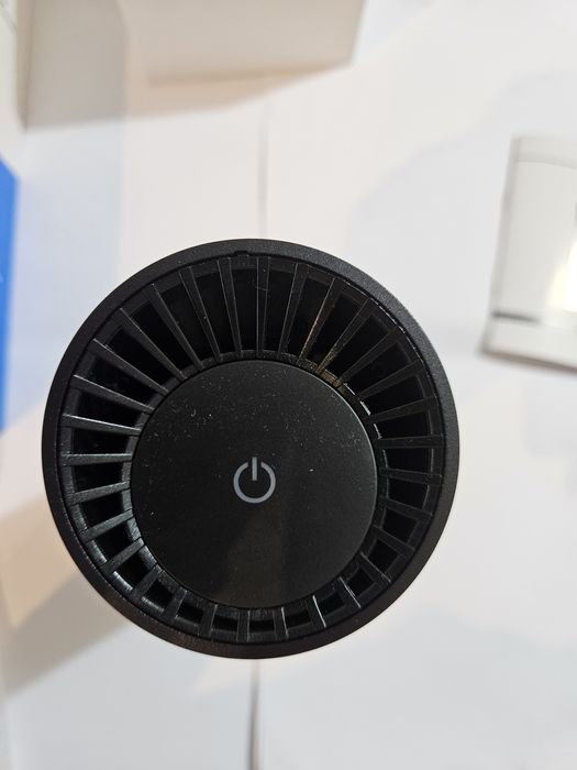 Oczyszczacz powietrza samochodowy EBERG MIA