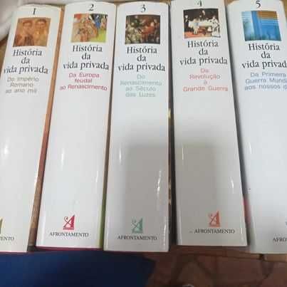 Vendo livros historia da vida privada 5 volumes