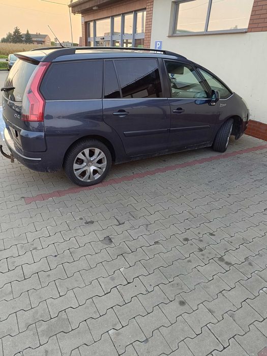 Sprzedam auto rodzinne