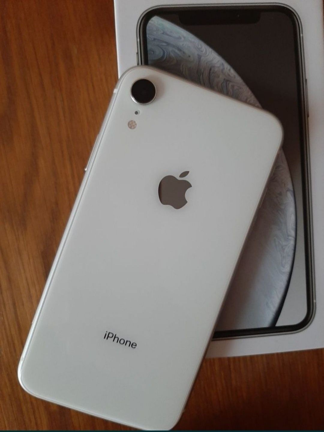iPhone XR  128gb