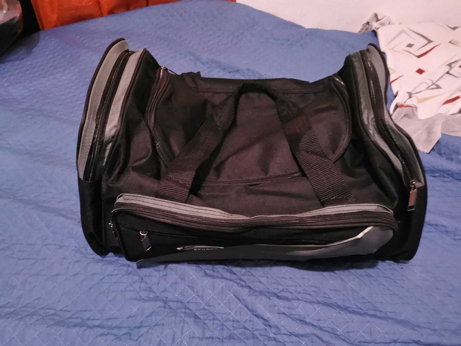 mala de mão desportiva
