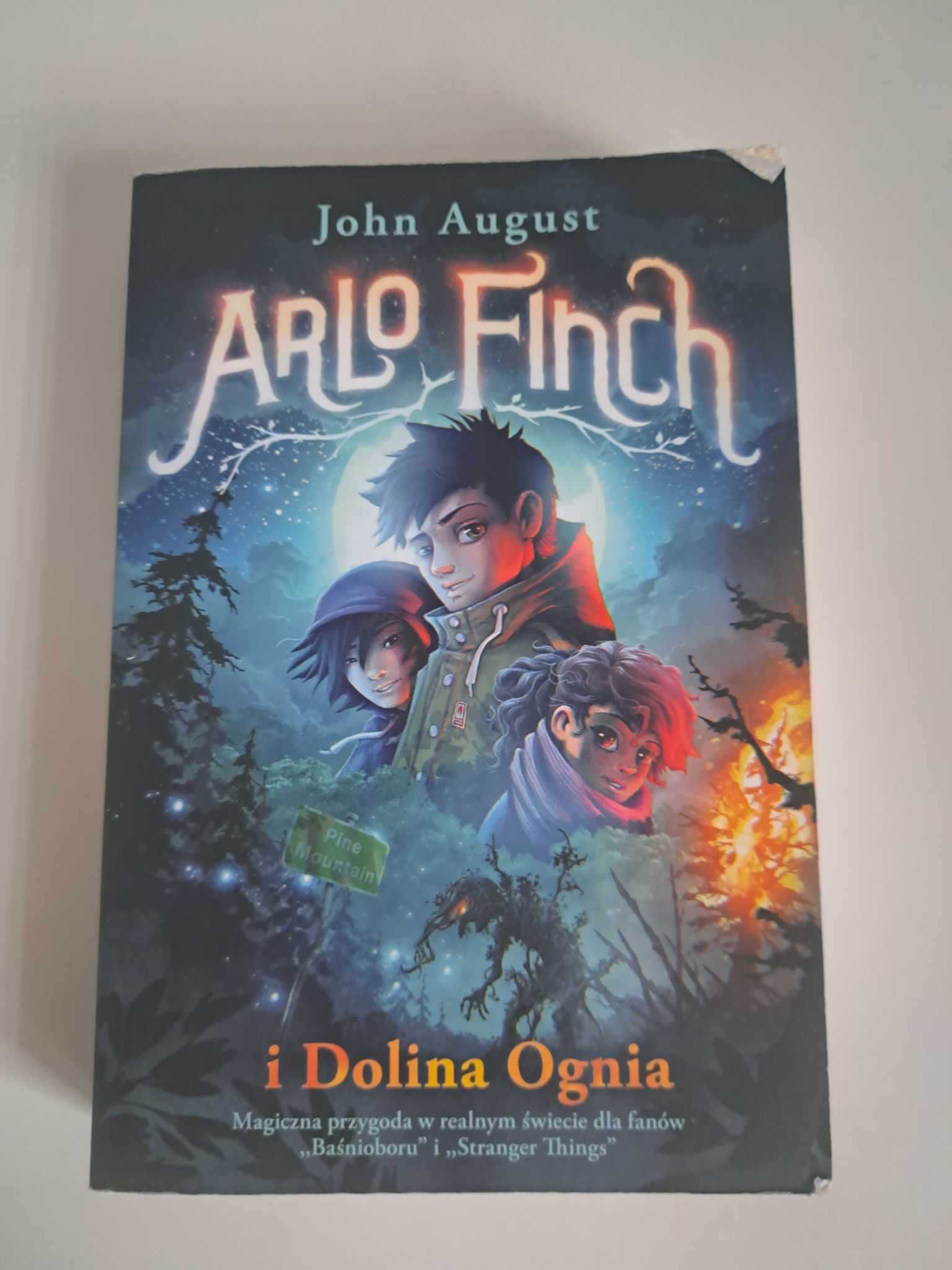 Arlo Finch i Dolina Ognia August John powieść przygodowa