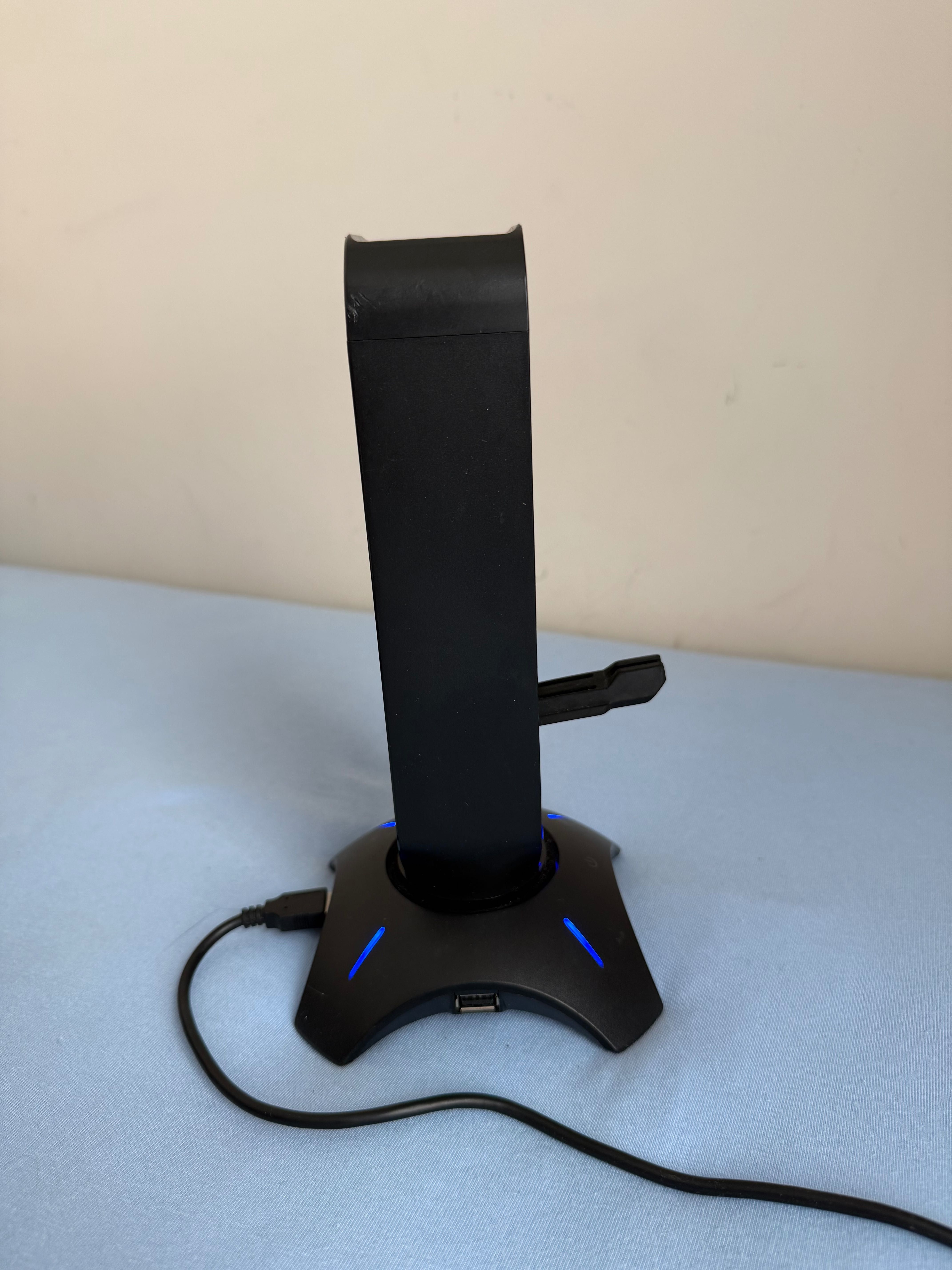 Uchwyt/hub Genesis Vanad 500 3 w 1 RGB na słuchawki i myszkę