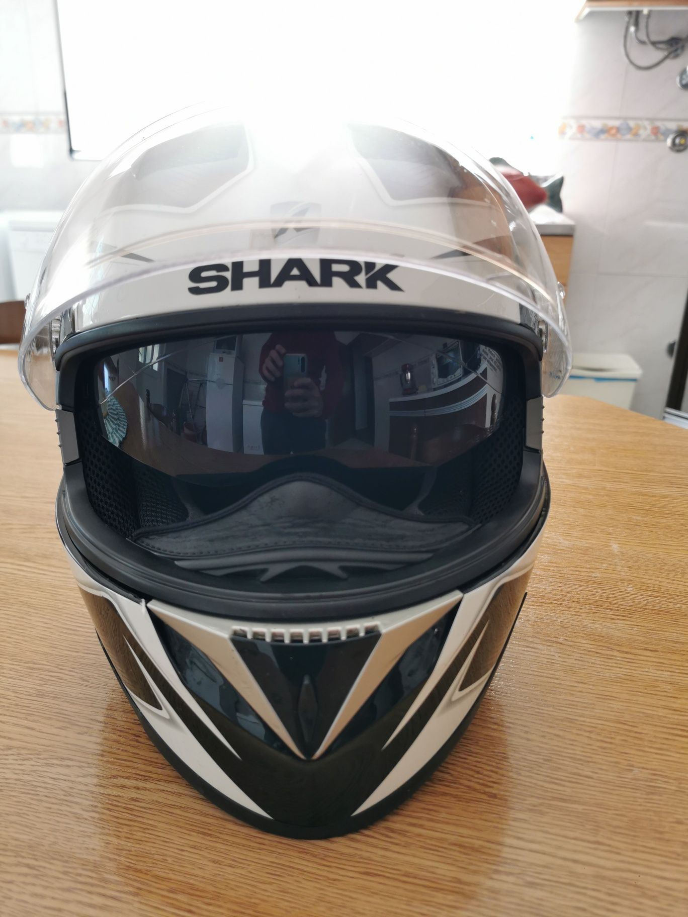 Capacete SHARK S900c tamanho M visor interior escurecido bom estado