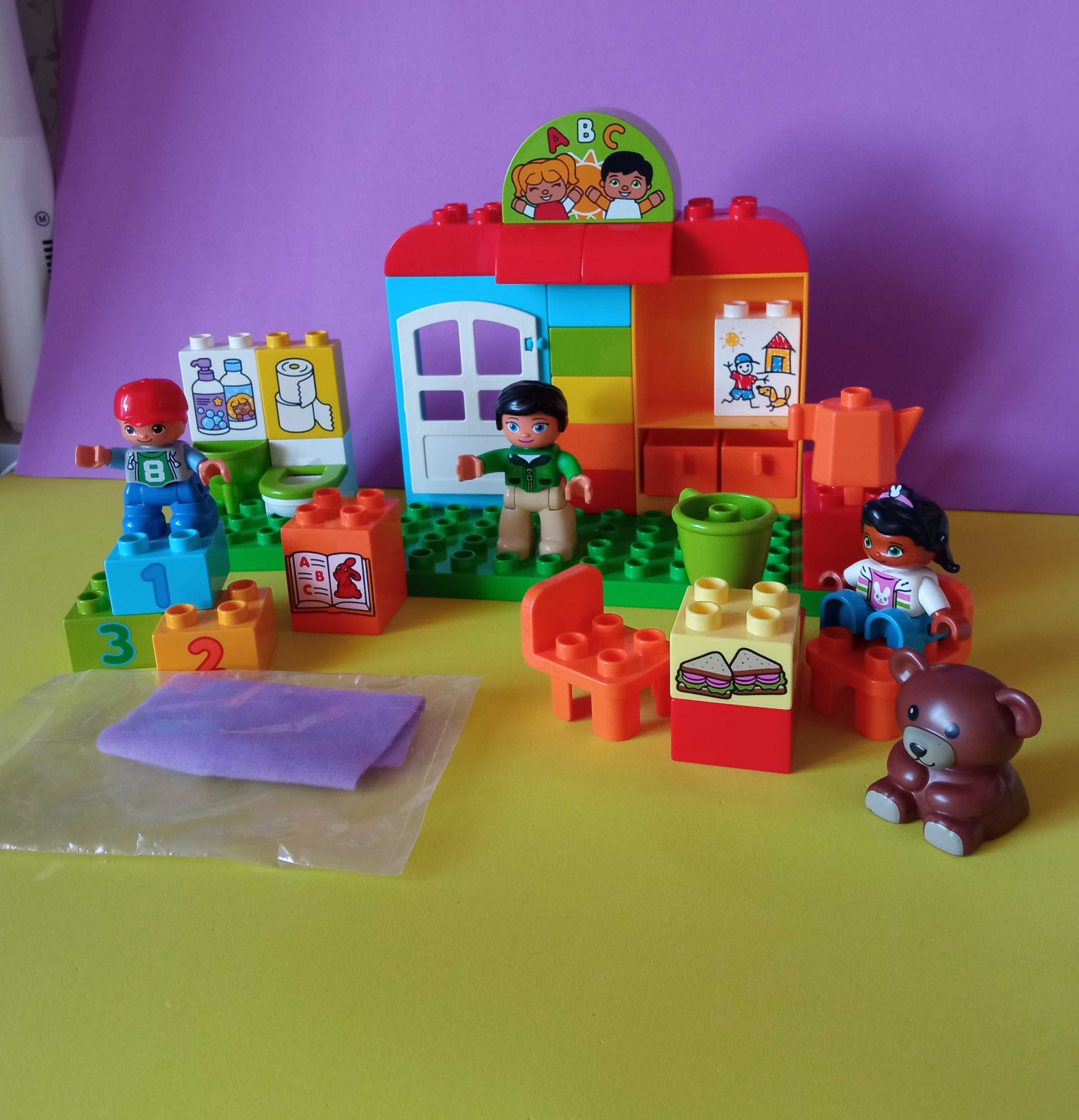 Набор Lego duplo. Дитячий садок.