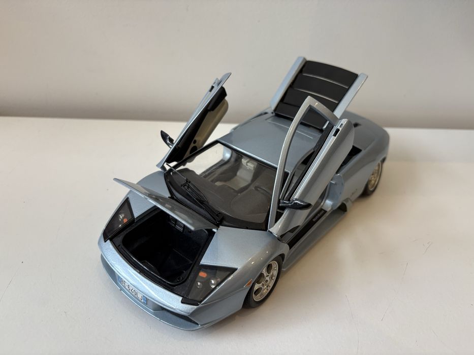 Model Lamborghini Murcielago 1:18 BBurago Burago (maisto welly)