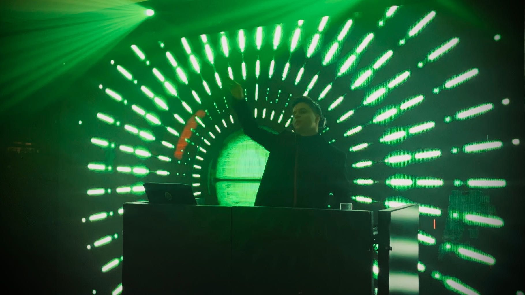 Najlepszy DJ na imprezę! Urodziny Wesele Ciężki Dym Iskry Sceniczne