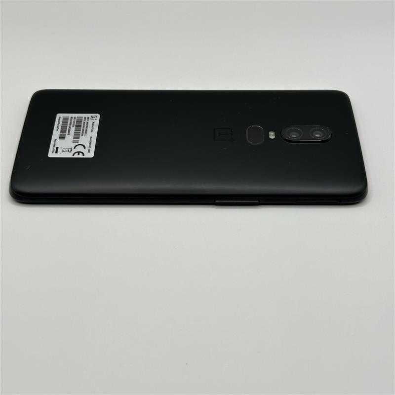 OnePlus 6 8/128GB czarny, odnowiony *Gwarancja 24 miesiące!*