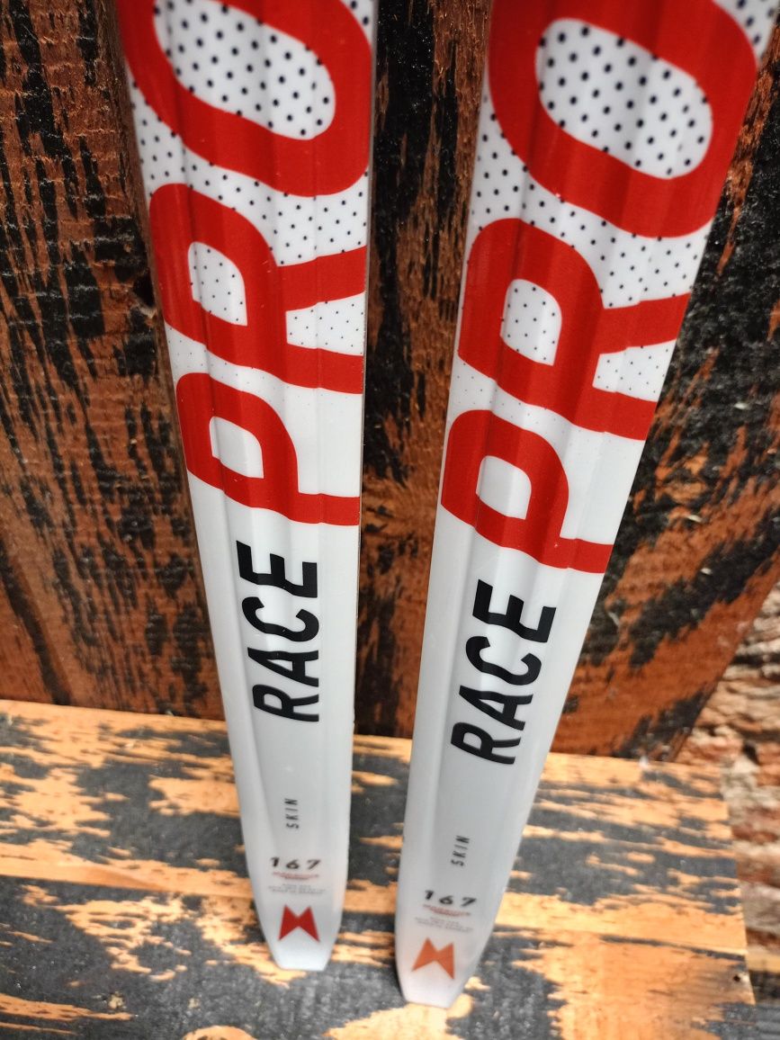 Narty biegowe Madshus Race Pro 167 cm z wiązaniami NNN