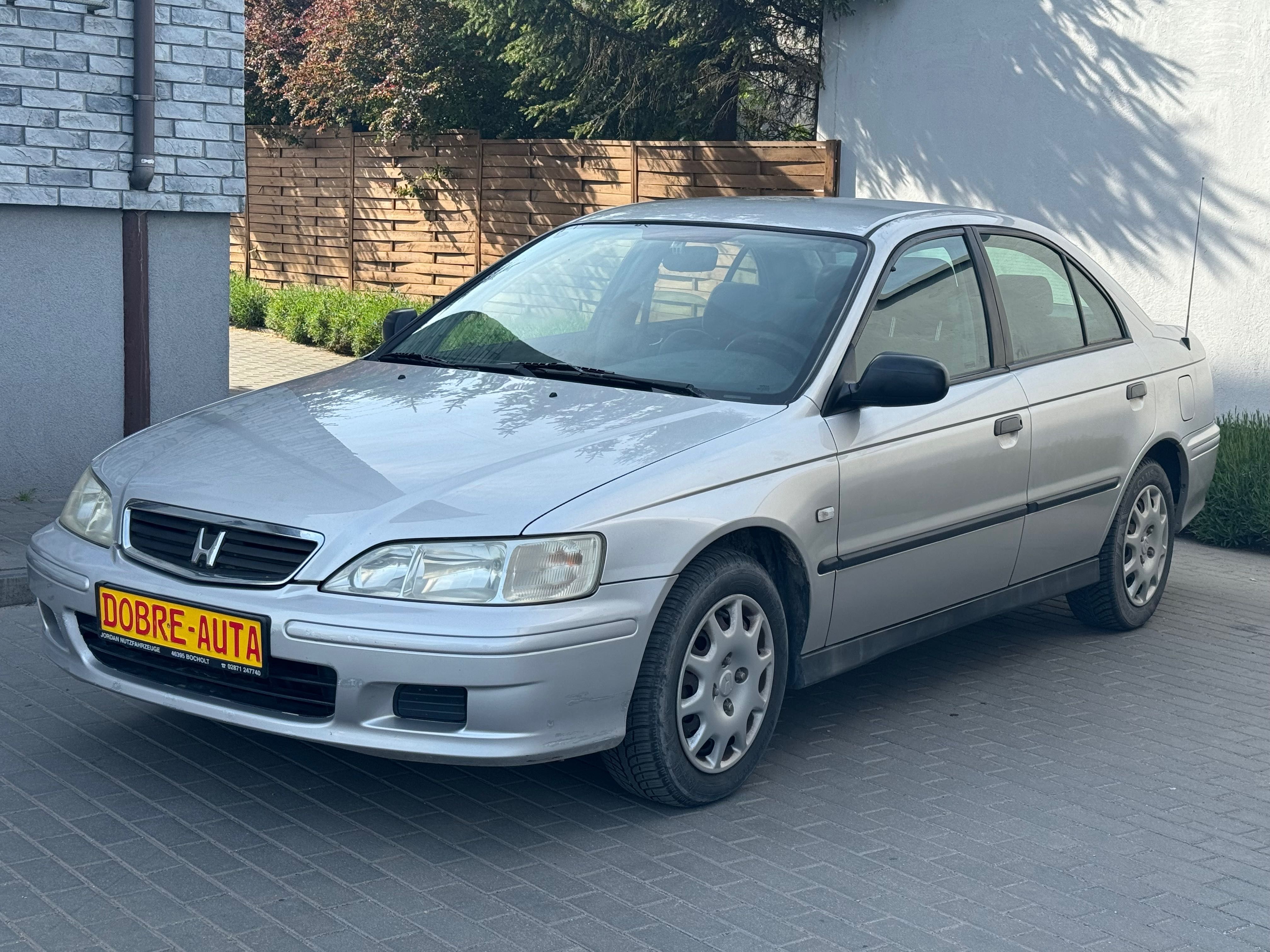 Honda accord 1.8i 136km