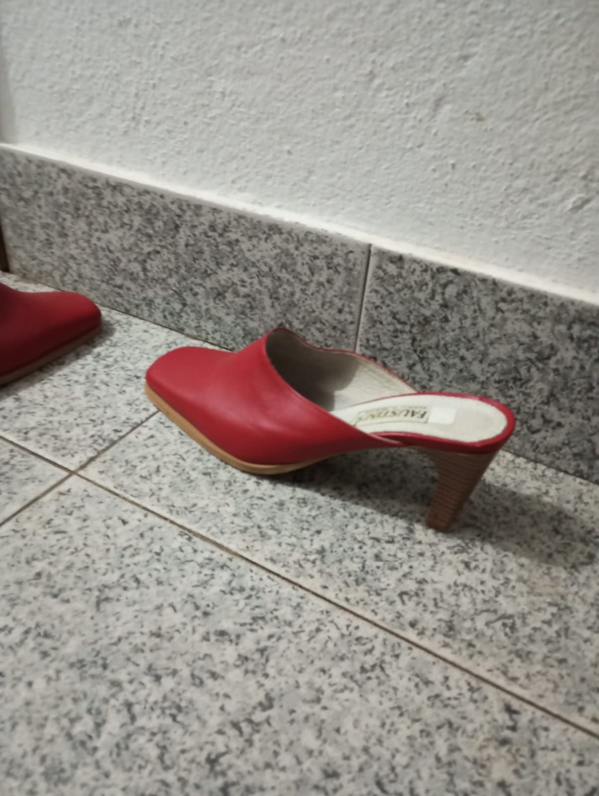 Sapatos FAUSTIN'S Tamanho 36