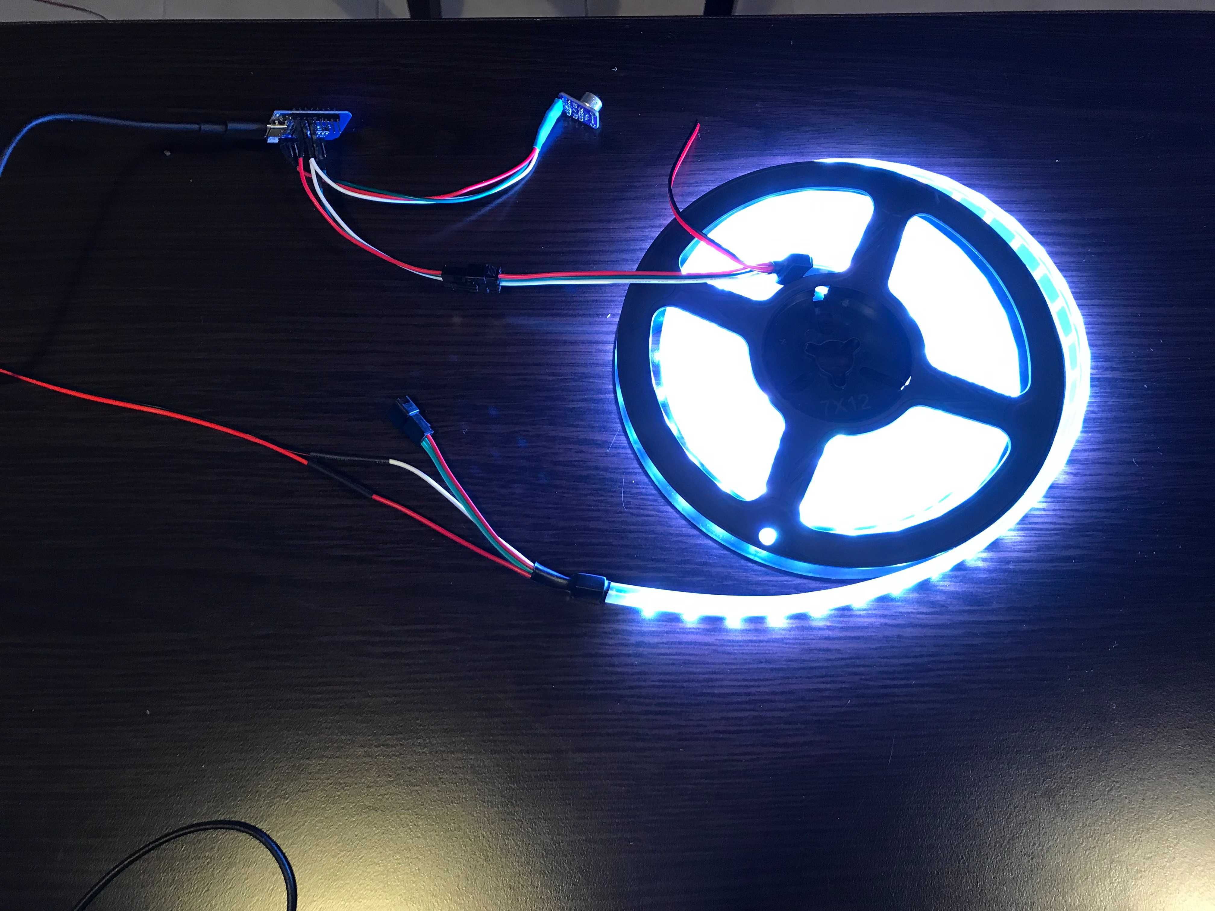 Taśma LED WS2812B 4 metry 240 LED 60 LED/1m IP 67 wodoszczelna czarna