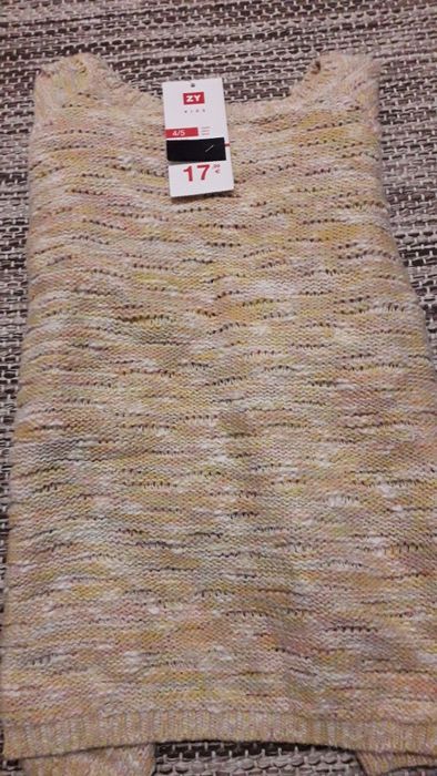 NOVA- camisola aberta atrás