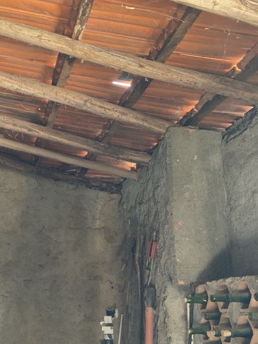 Armazem / Garagem para venda na Junceira - Peral - Proenca a Nova