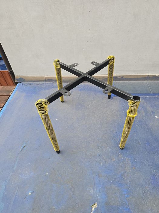 Metalowa podstawa krzesła, czarna malowana proszkowo