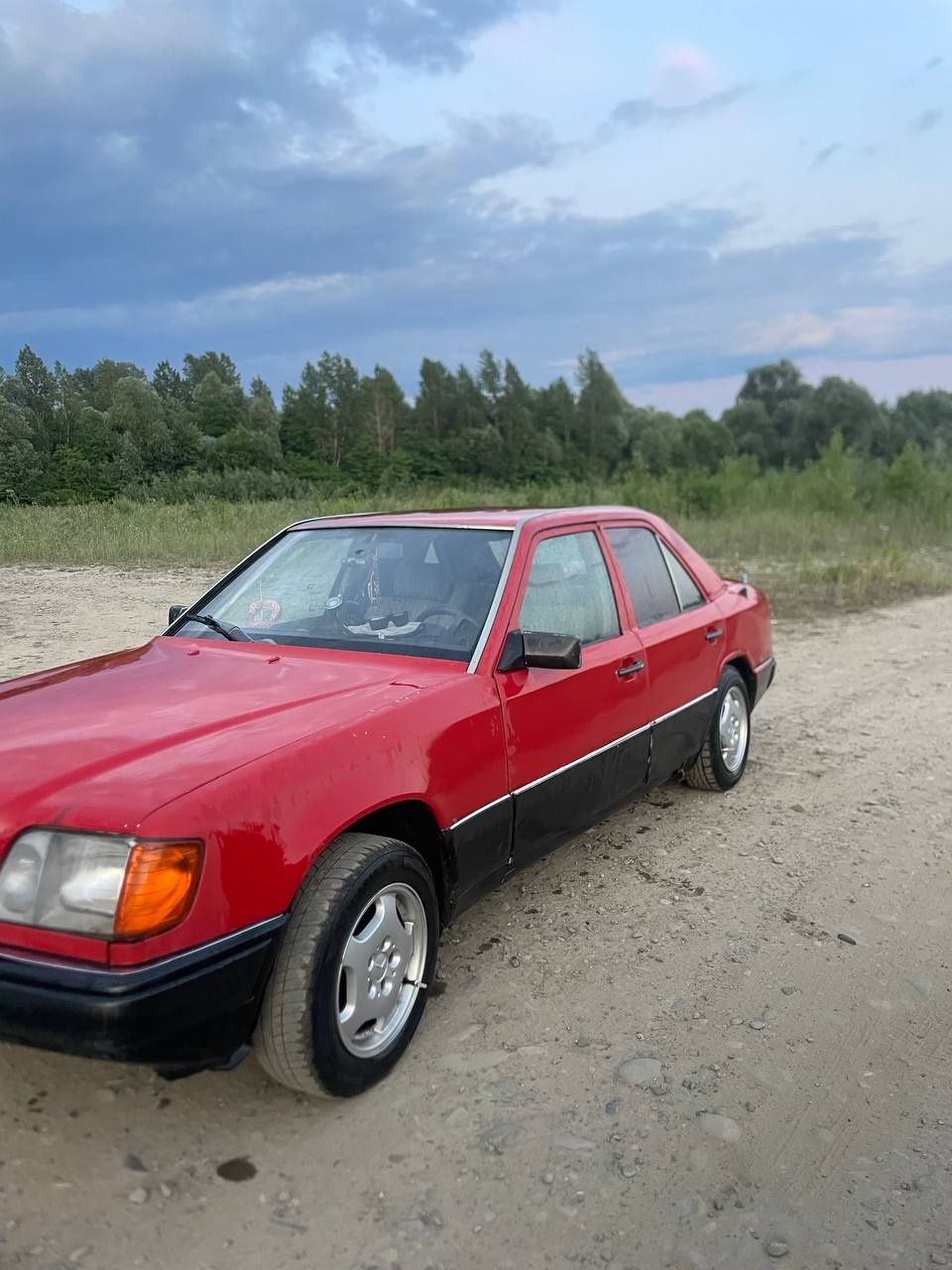 Продам Мерседес 124