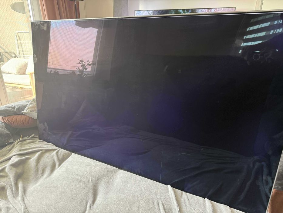 Samsung QE75Q7FN QLED 75" 4K – uszkodzony ekran, z One Connect Box