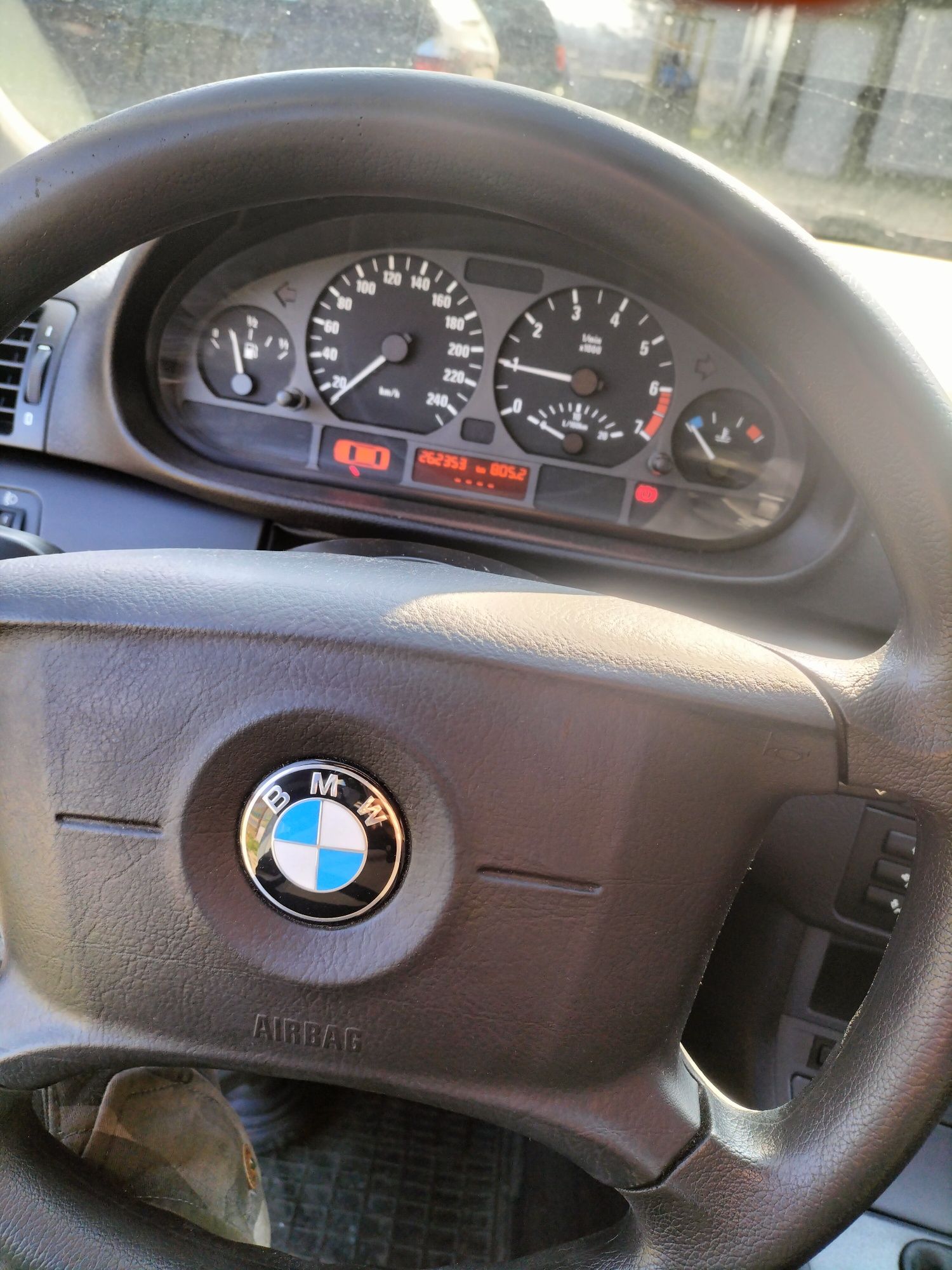 BMW E46 kompakt 1.8 benz