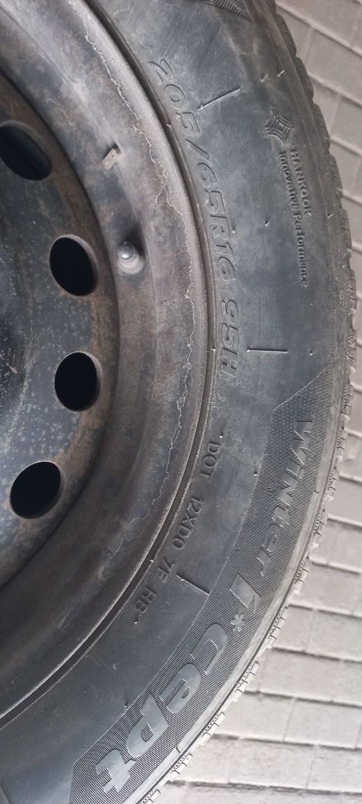 Зимові "Hankook" 205/65R16