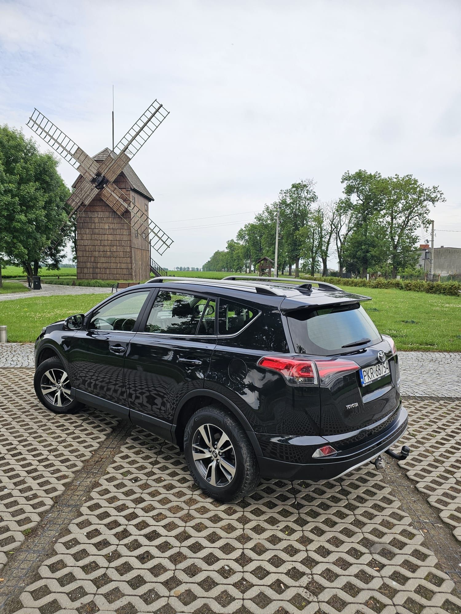 Toyota RAV-4 Benzyna 2.0 152KM 2018 4x4 przebieg tylko 90 tys.km !!!