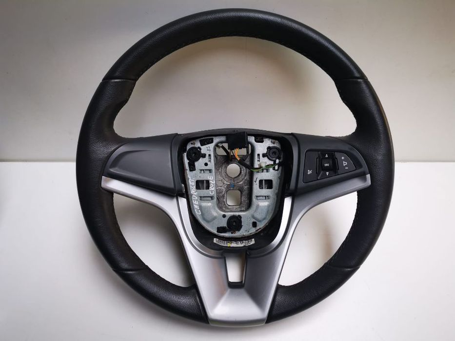 CHEVROLET CRUZE VOLANTE - V044