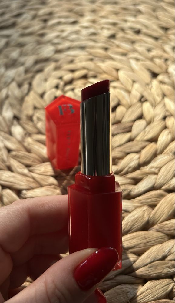 Fenty Beauty Gloss Bomb Stix 10 - MVP
