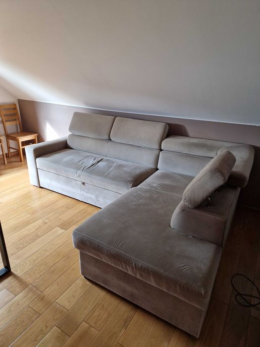 Kanapa narożna z funkcją spania