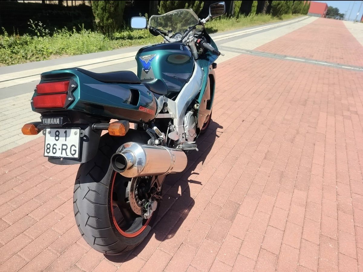 Yamaha YZF 750 R