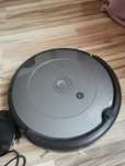 Odkurzacz automatyczny ROOMBA697