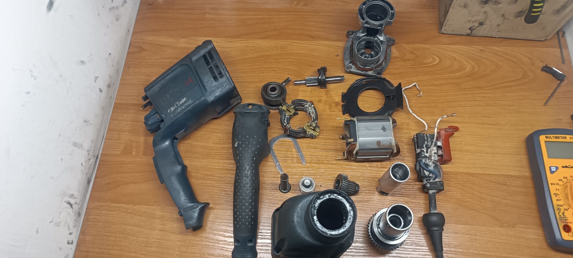 Bosch GBH2400 na części